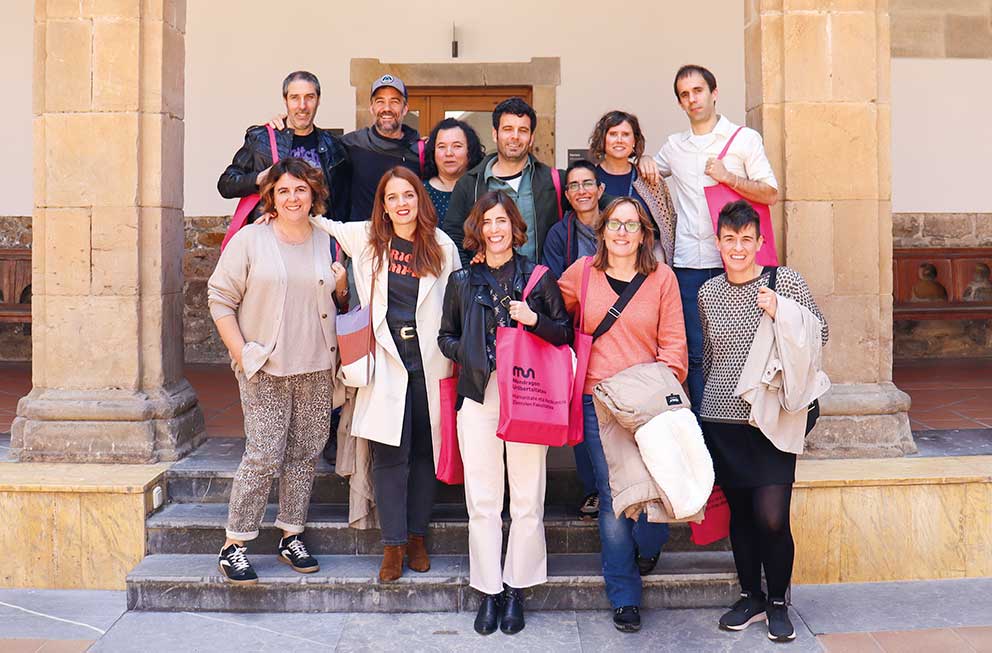 muniversitas-20-urte-alumni-Humanitate-Enpresa-lizentziaturako-4.-promozioko-ikasleen-topaketa